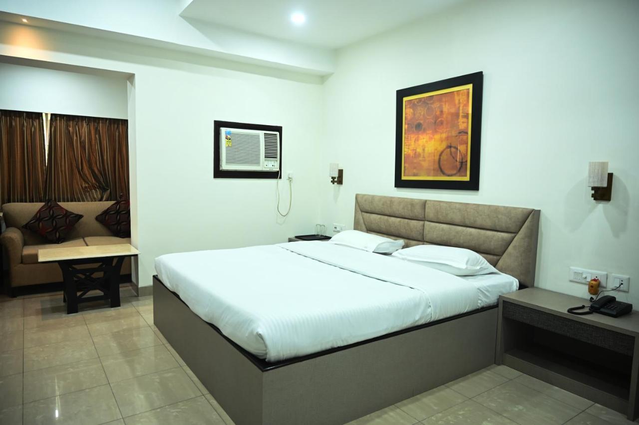Elgin Suites Calcutta Exteriör bild