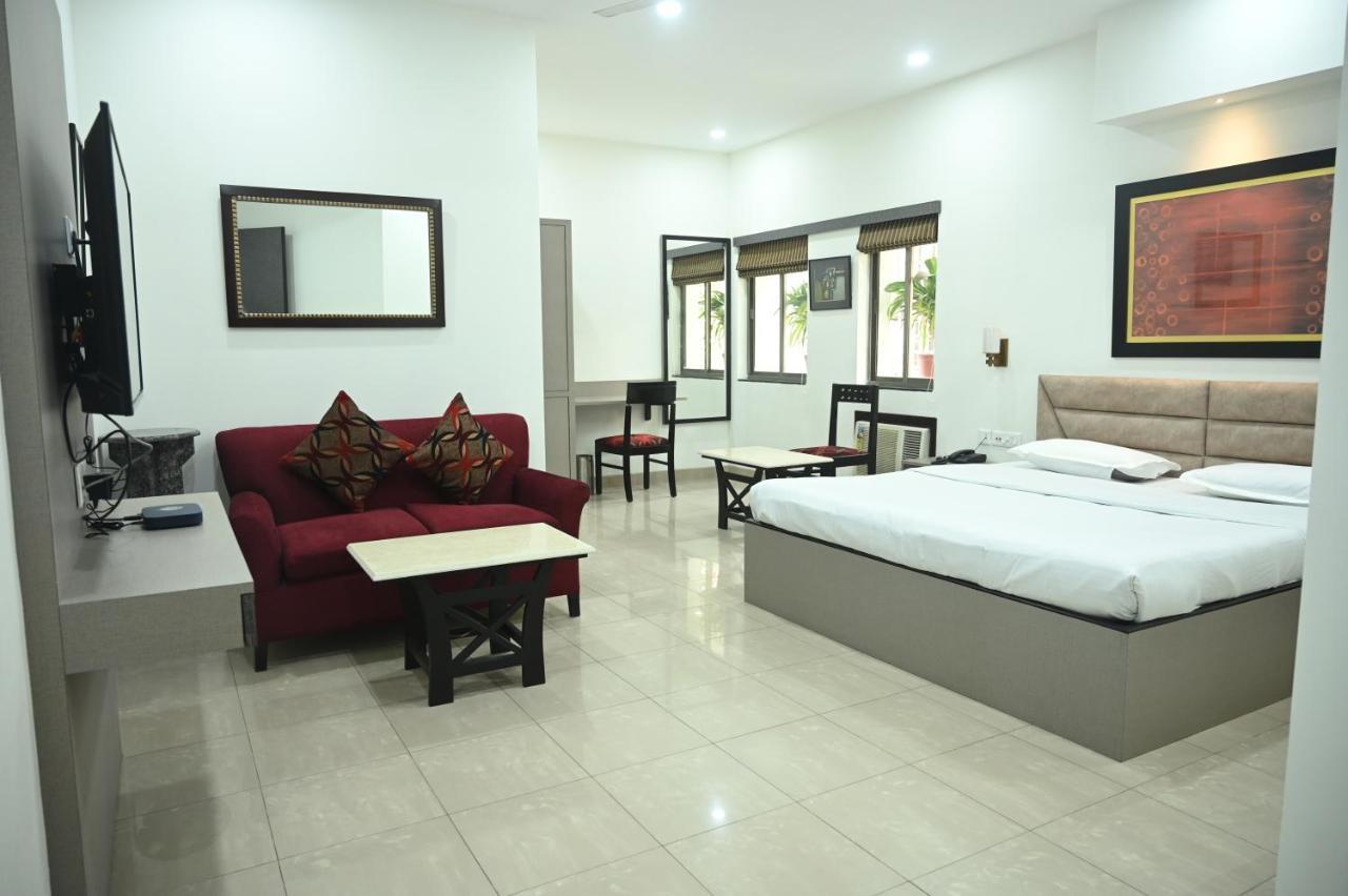 Elgin Suites Calcutta Exteriör bild