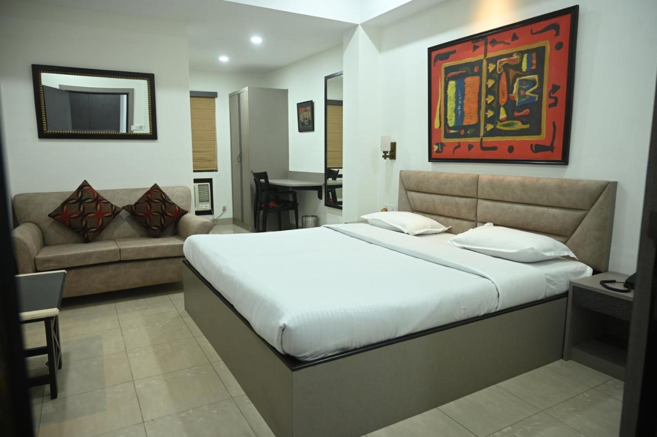 Elgin Suites Calcutta Exteriör bild