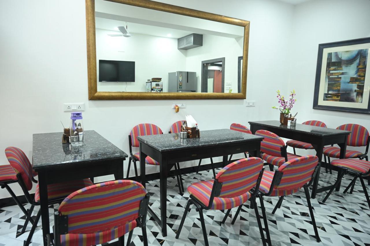 Elgin Suites Calcutta Exteriör bild