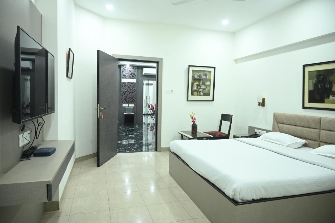 Elgin Suites Calcutta Exteriör bild