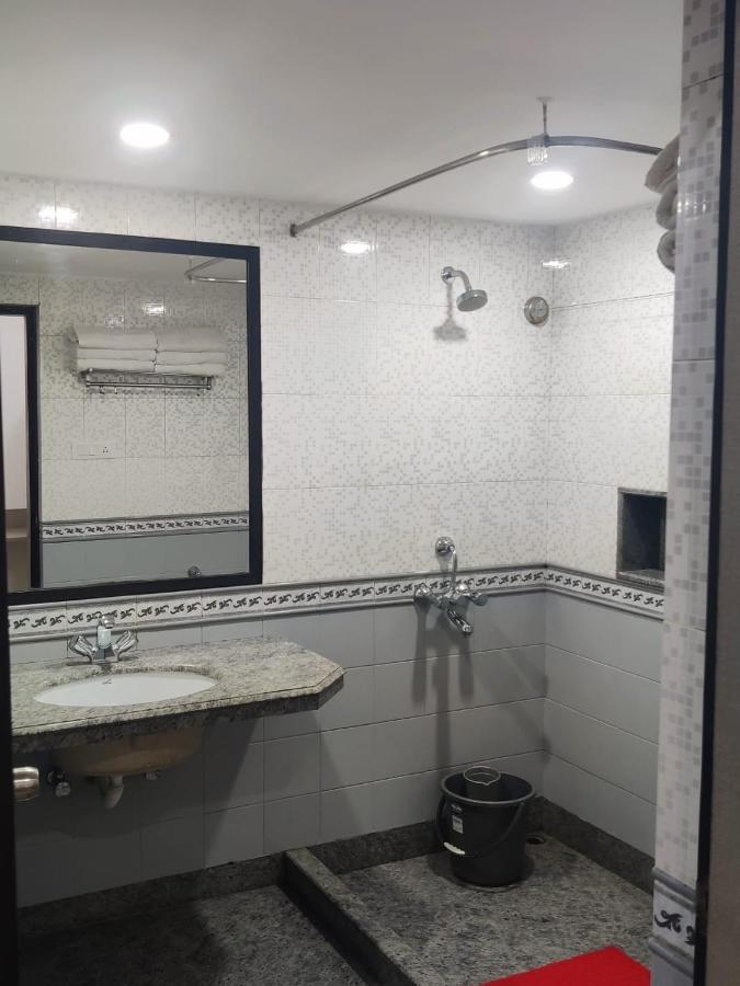 Elgin Suites Calcutta Exteriör bild